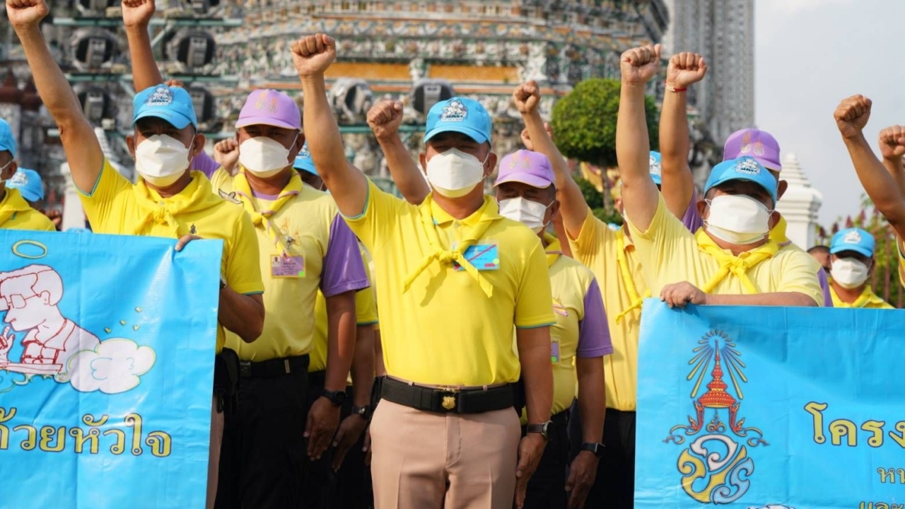 ผบ.สอ.รฝ. นำกำลังพลร่วมกิจกรรมคลองสวย น้ำใส ปรับภูมิทัศน์ ชุมชนน่าอยู่