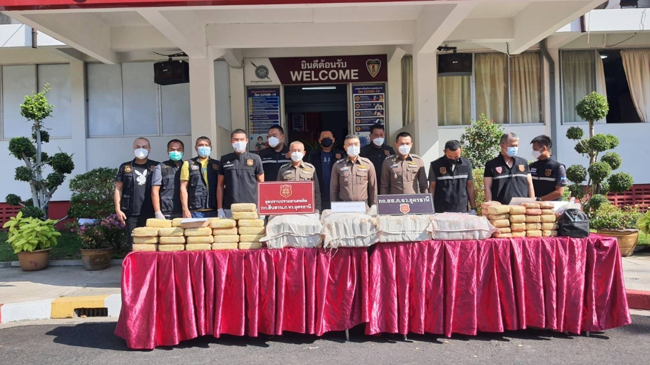 รวบโจ๋ 19 หวังรวยทางลัด รับจ้างขนยาบ้า 2.1 ล้านเม็ด ส่งปลายทางอยุธยา