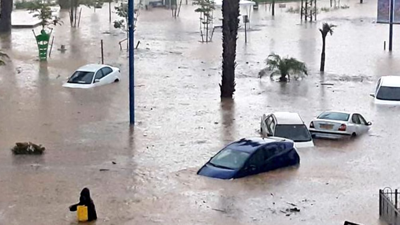 อิสราเอลจมใต้น้ำ หลังสภาพอากาศแปรปรวนทำให้มีฝนตกหนัก น้ำท่วมครั้งใหญ่