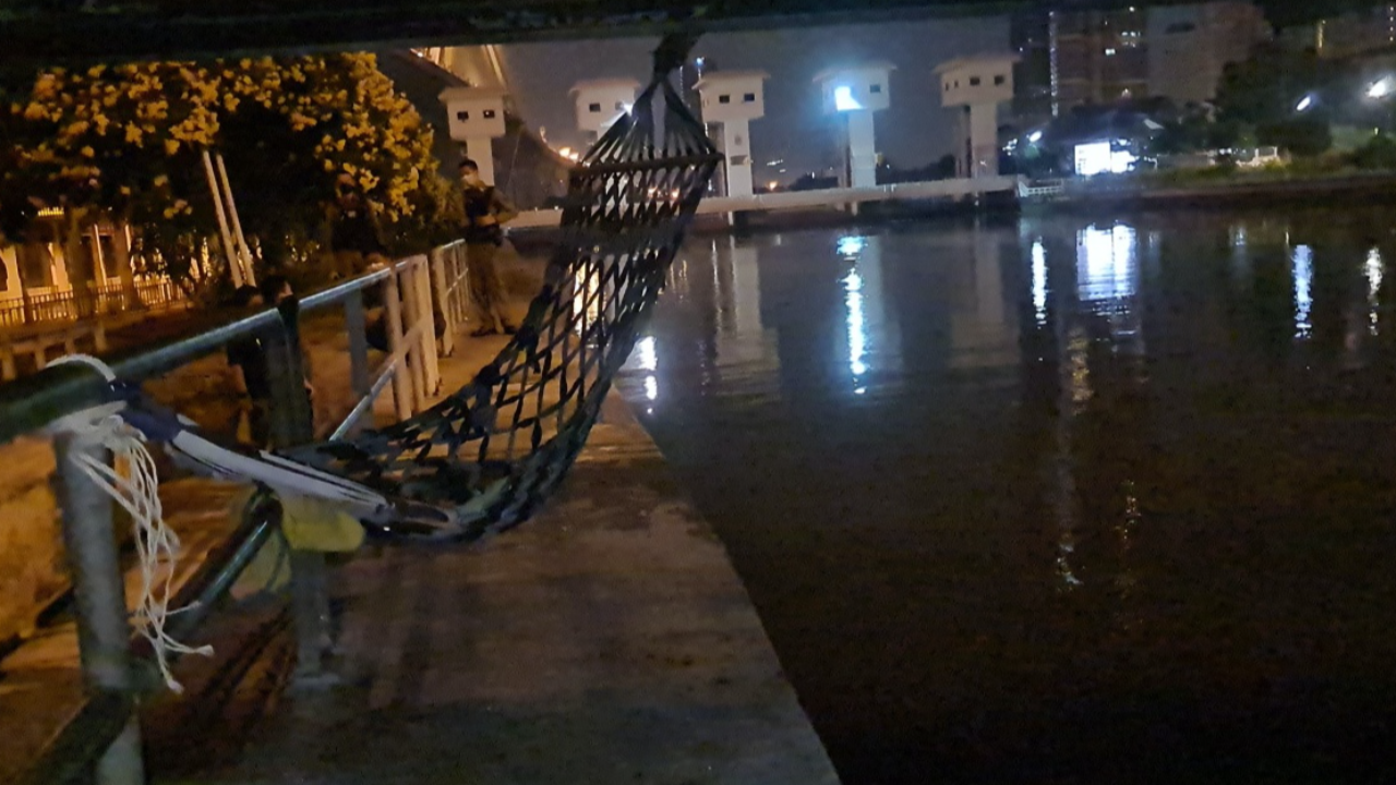 ผัวเมียผูกเปลนอนเล่นสันเขื่อน เผลอหลับ ลูกสาวเพิ่งหัดเดิน ตกน้ำตาย