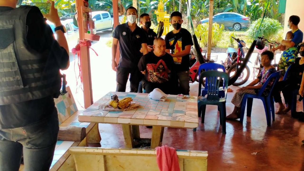 จับแล้ว! มือมืดใส่กำไลอีเอ็ม ยิงรถหาเสียง "ผกก.หนุ่ย" เลือกตั้งซ่อมชุมพร