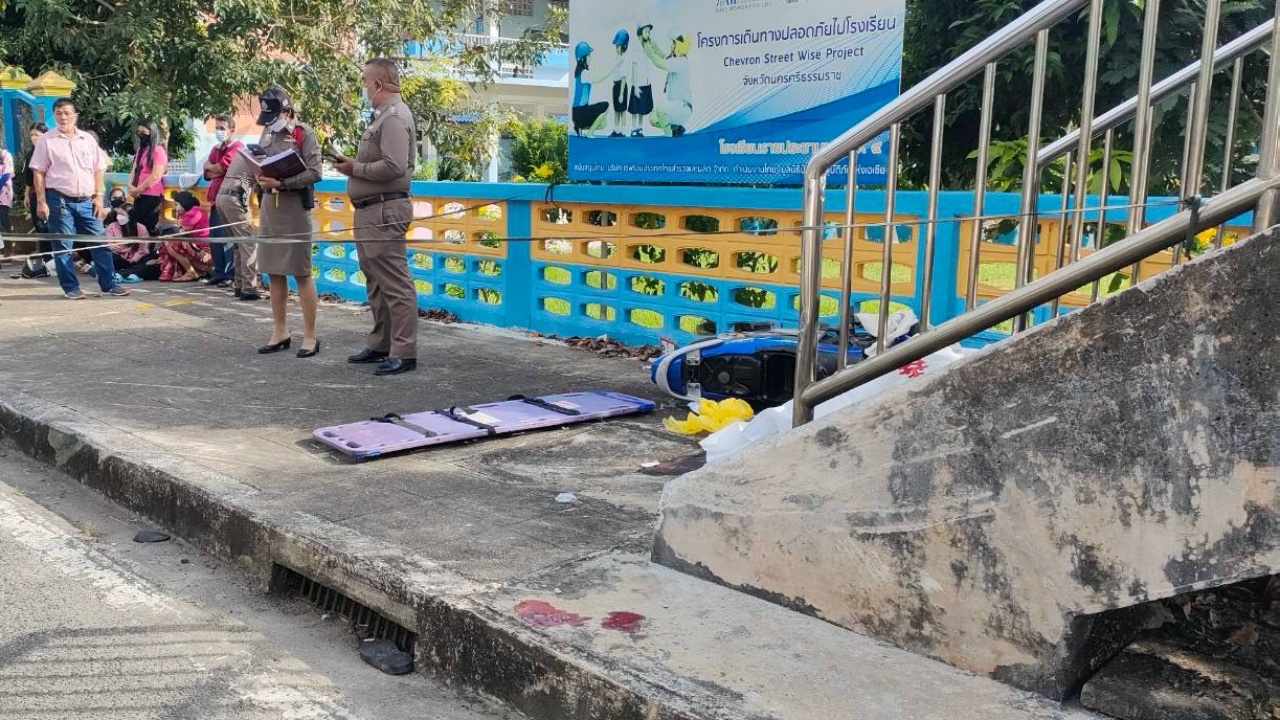 ไม่ได้เจตนาชน คนขับปิกอัพมอบตัว อ้างคู่กรณีแซงซ้ายชักปืนจะยิง