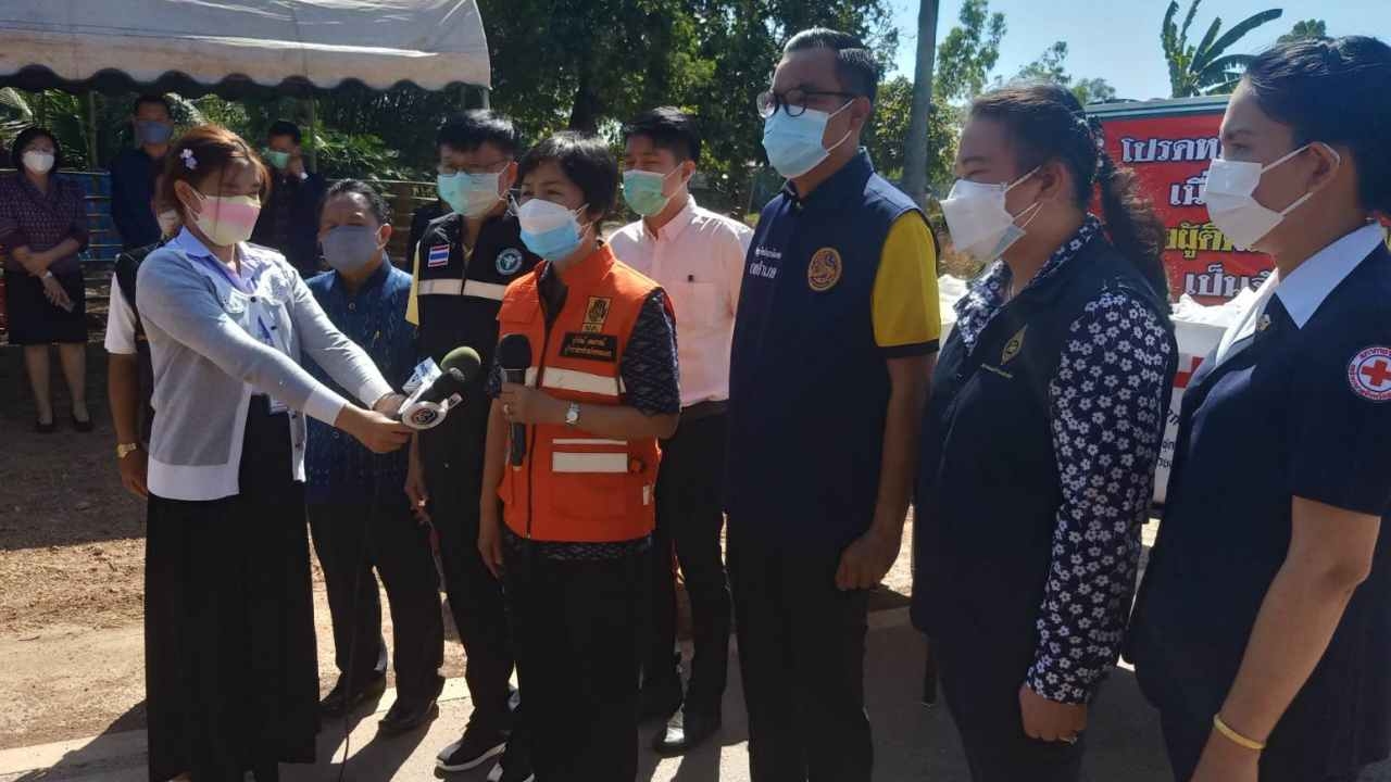 สกลนครเจอคลัสเตอร์โหด ติดโอมิครอนยกหมู่บ้าน นายอำเภอสั่งปิดห้ามเข้า-ออก