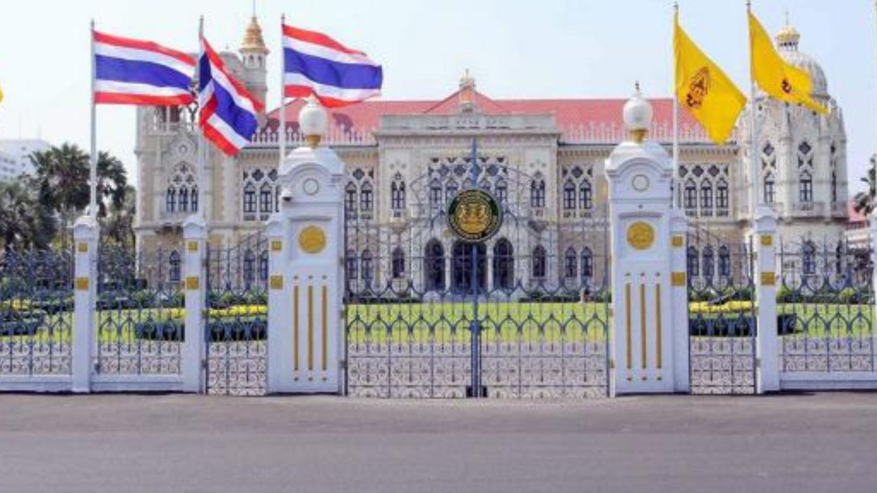 ยัน ปรับความสูงรั้วเป็นเพียงข้อเสนอ ไม่เกี่ยวรองรับชุมนุมหน้าทำเนียบฯ