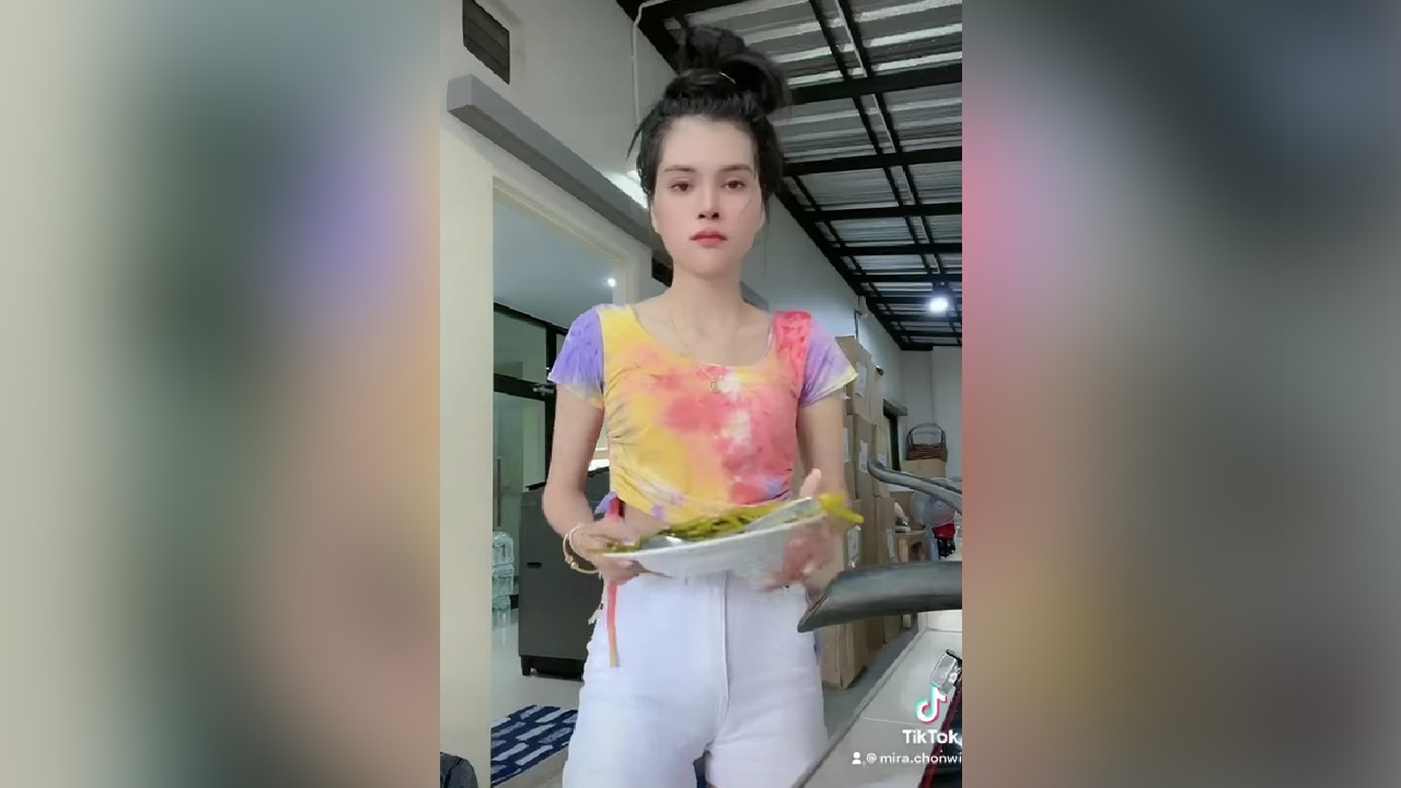 ชมเต็มๆ เอ๋ มิรา หลังเข้าคลินิกศัลยกรรมหน้าใหม่ สวยปังกว่าเดิม (คลิป)