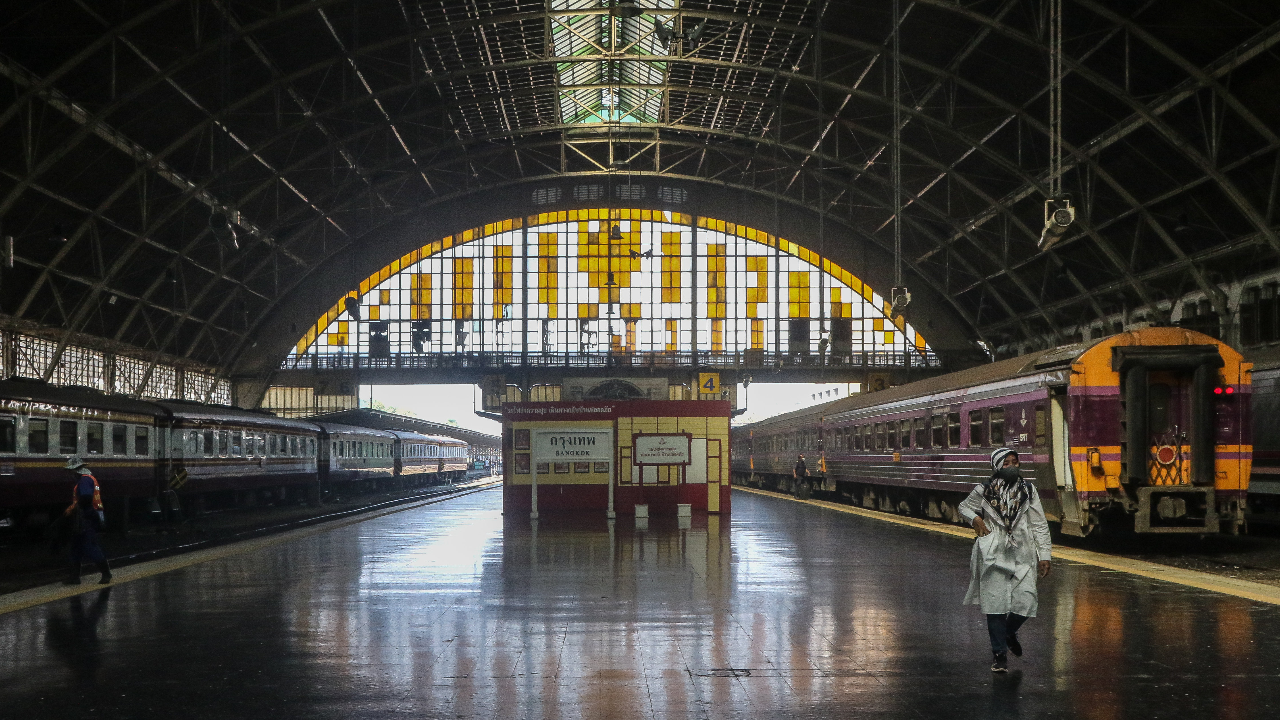 นายกฯ ห่วงคนได้รับผลกระทบปิดหัวลำโพง สั่งเปิดเวทีรับฟัง ดำเนินการรอบคอบ