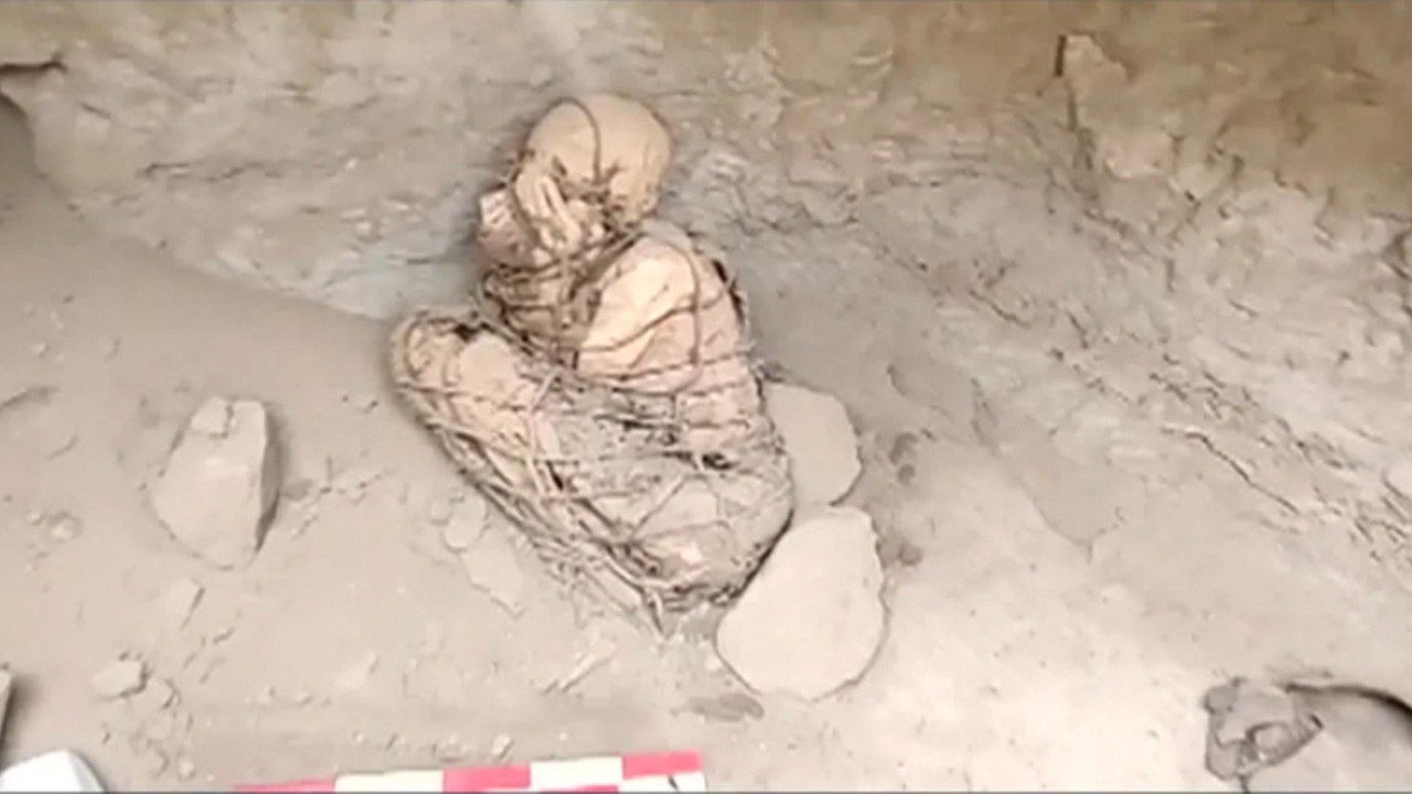 ตะลึง นักโบราณคดีเปรู พบมัมมี่ก่อนยุคอินคา ถูกฝังสภาพเชือกมัดตัวมือปิดหน้า 