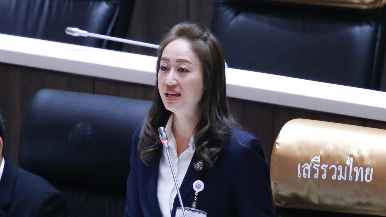 นภาพร จี้ยุติปิดหัวลำโพง เหน็บรัฐหรือจะมอบค่าเดินทางแพงขึ้นเป็นของขวัญปีใหม่