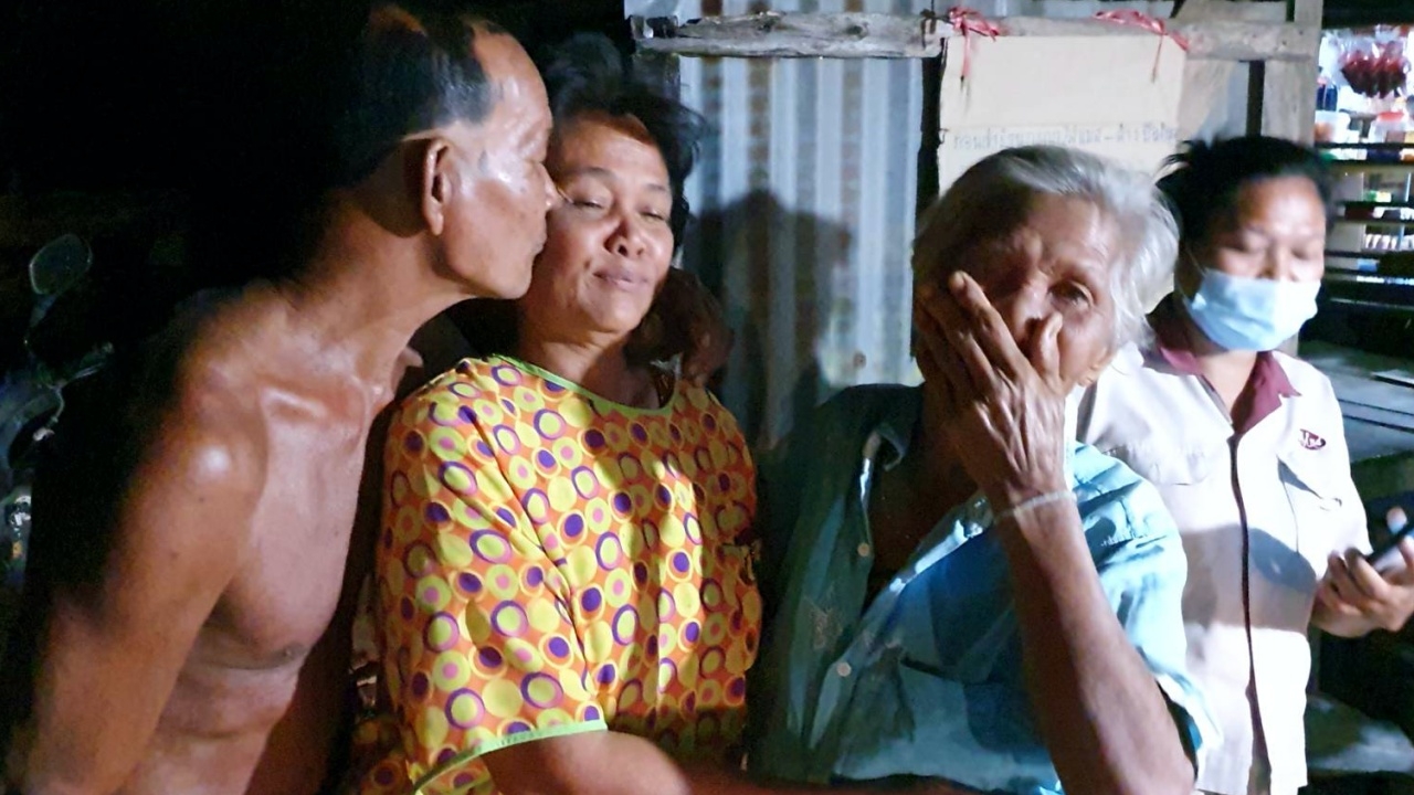 พลิกชีวิตสาวเผาถ่านถูกรางวัลที่ 1 รับเงินก้อนโต 18 ล้าน