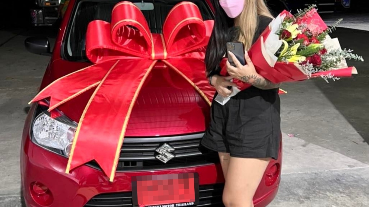 พีกมาก สาวเปิดกล่องสุ่มพิมรี่พาย 1 แสนบาท สุดเซอร์ไพรส์ได้ "รถเก๋งป้ายแดง"