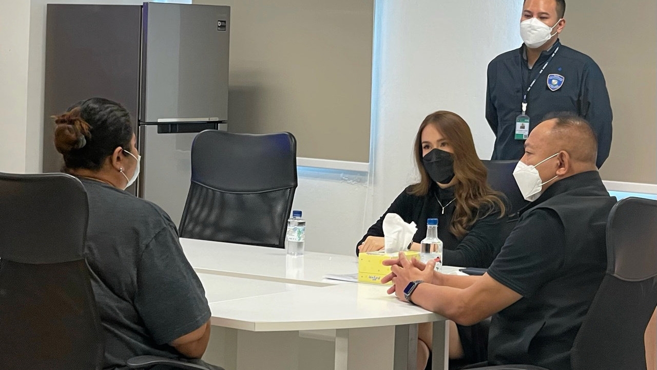 ปลอมเฟซตุ๋น รวบสาวแสบ ใช้รูปหญิงสวยหลอกโอนเงิน