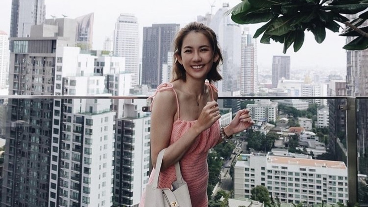 พลอย ภัทรากร เคลื่อนไหวไอจี ชาวเน็ตบุกแซะไม่หยุด เรื่องหมาของ เวียร์