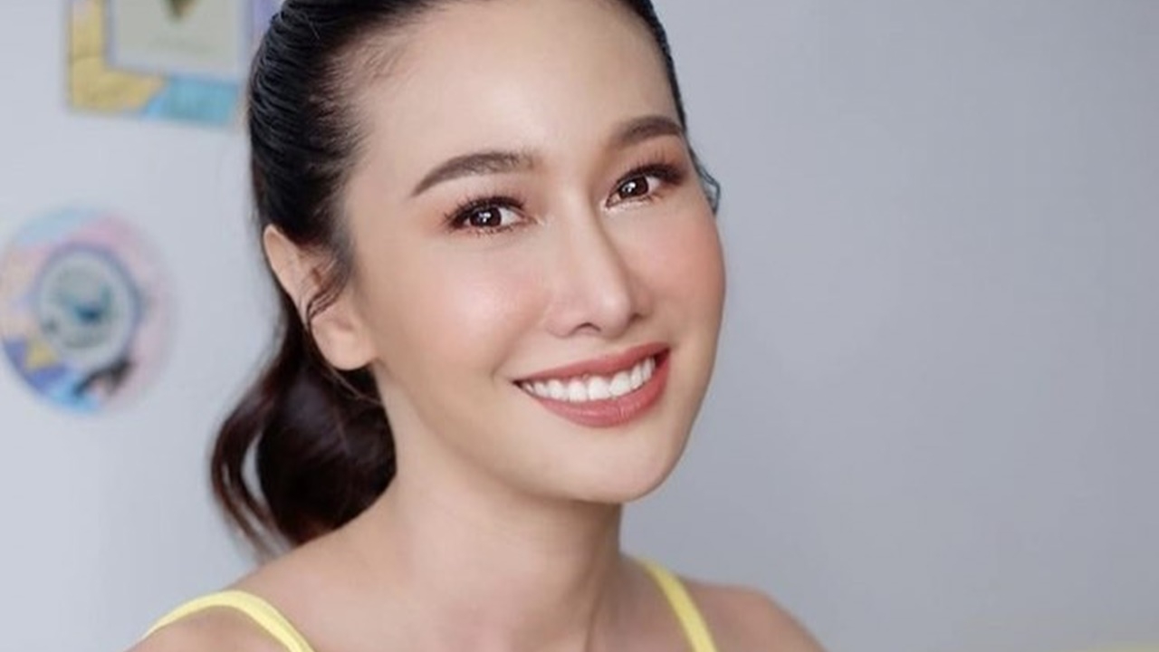 กุ้งพลอย โพสต์คลิปยิ้มสวยๆ หลัง หนุ่ม ศรราม ยืนยันหนักแน่นไม่คิดรีเทิร์น 