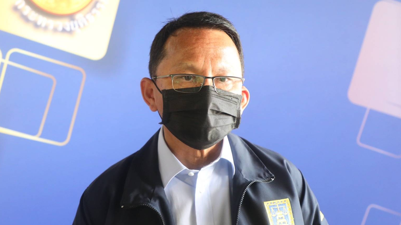 รมว.ยุติธรรม มอบเงินเยียวยาผู้เสียหาย-จำเลย ในคดีอาญา จ.กระบี่ 