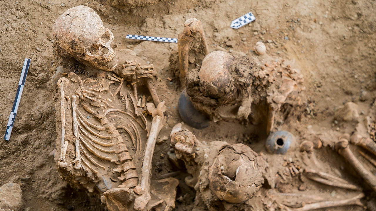 สุสานหมู่ยุคก่อนการค้นพบ ของโคลัมบัสในเปรู