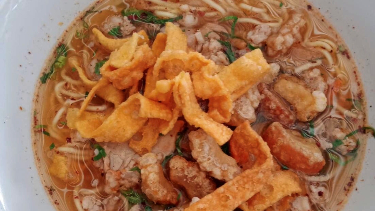 “แม่บางหัวเดียด” ก๋วยเตี๋ยวสูตรโบราณ @ตาก