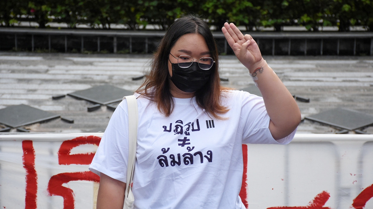 รุ้ง-23 องค์กรนักศึกษา โต้ ศาลรัฐธรรมนูญ กระบวนการไต่สวน เตือนระวังพายุใหญ่