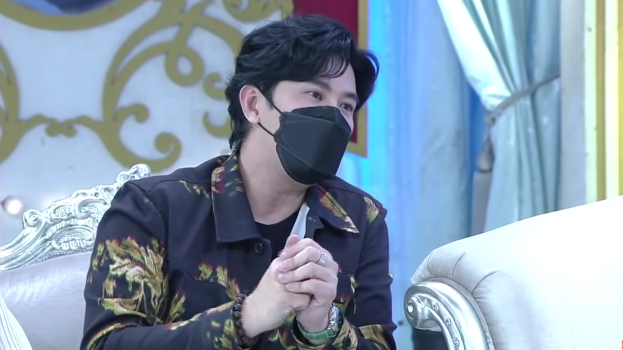 หนุ่ม กรรชัย ย้อนเล่าวีรกรรมแสบแอบพาสาวเข้าบ้าน จนแม่ราดน้ำร้อนฆ่าเชื้อ