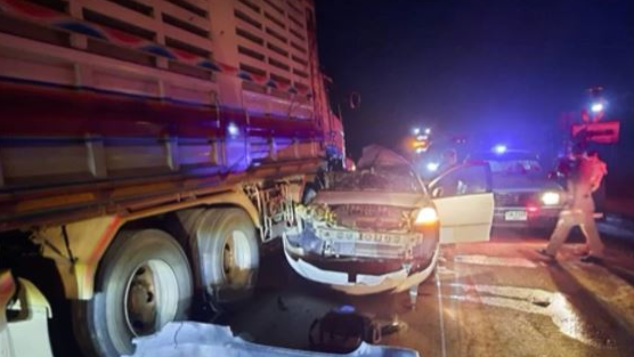 ประสานงาสยอง "เก๋ง-พ่วง" 4 ชีวิตคาซาก เจ็บ 1 ตาย 3 ญาติกันทั้งหมด