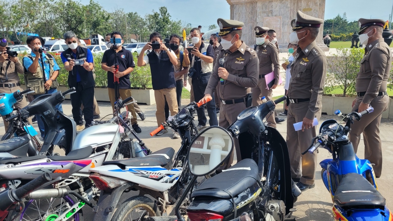 ตร.ภาค 6 แถลงจับทริป "น้ำไม่อาบเที่ยวภูทับเบิก" ได้มากถึง 1,300 คัน  