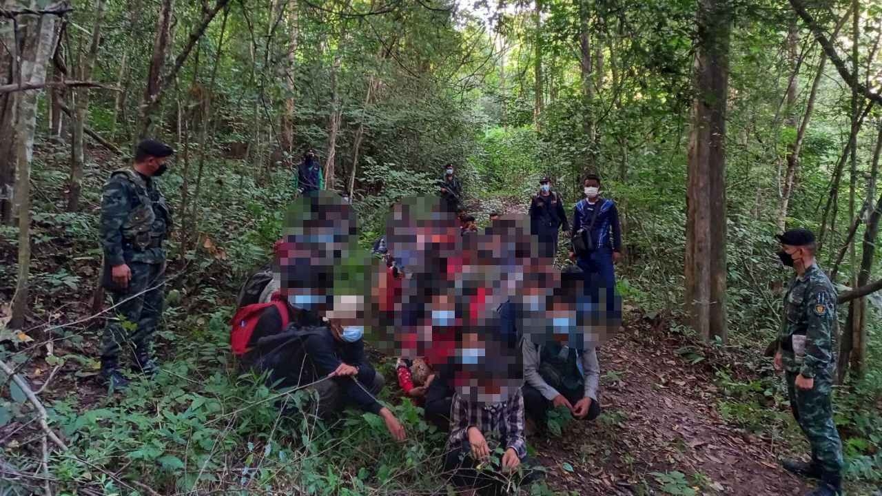 กองกำลังสุรสีห์ จับ 97 ต่างด้าวดาวกระจายเข้าไทย 5 จุดชายแดนเมืองกาญจน์