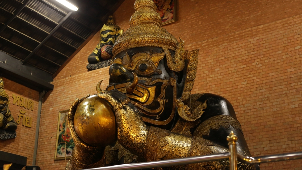 'ราหูอมจันทร์' วันลอยกระทง 19 พ.ย. นี้ หลวงพี่วัดท่าไม้เตือน 3 ราศีดวงตก ต้องระวัง 