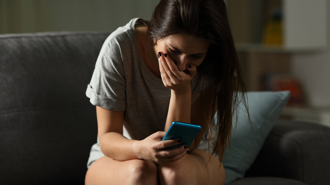 สาวสุดช้ำ เปย์หนุ่มติ๊กต๊อกครั้งละเป็นแสน สุดท้ายรักสลายทิ้งไปคบหญิงอื่น