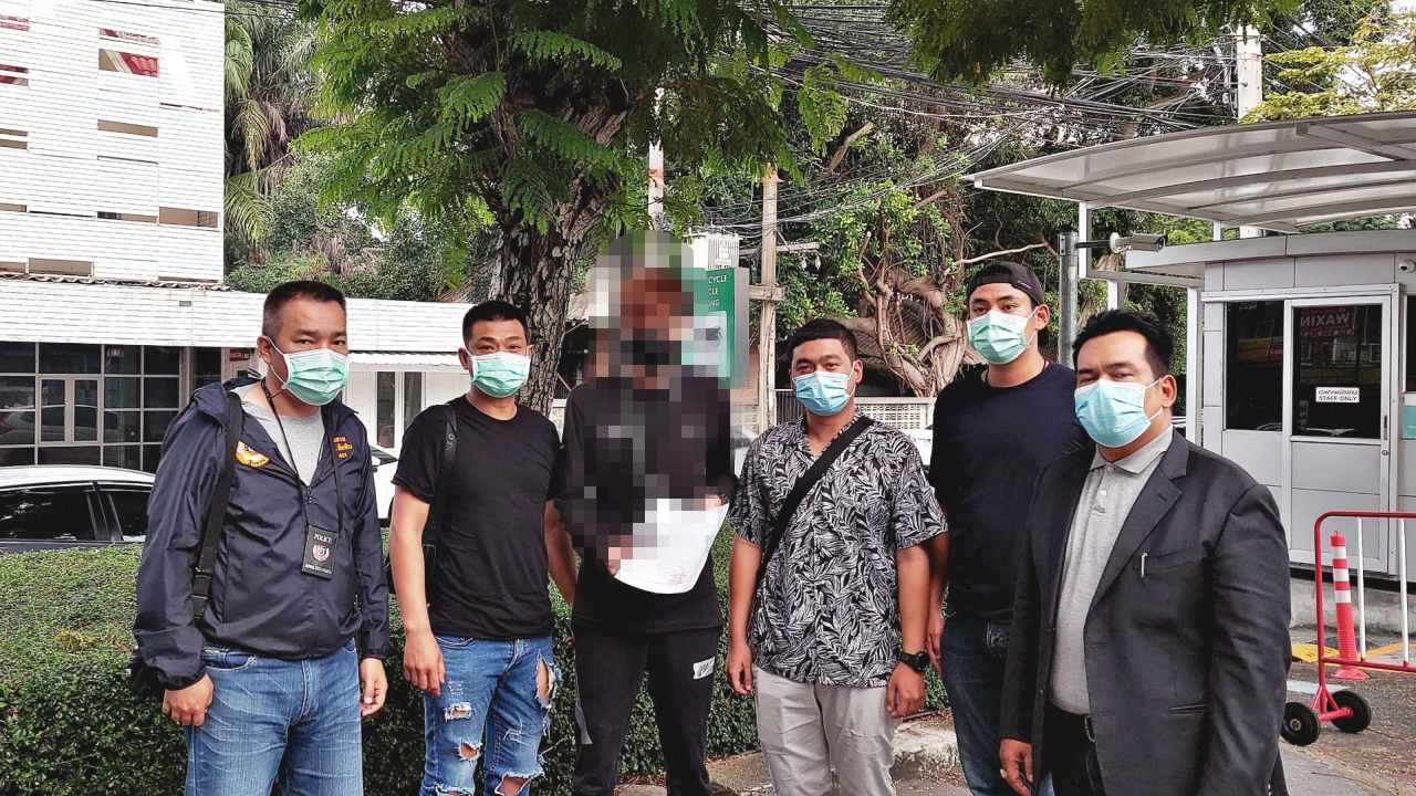 ตร.สัตหีบจับอดีตครูพละ เซ็กซ์วิดีโอคอลหา นร.สาว 14 ขู่ปล่อยรูปแบล็กเมล์