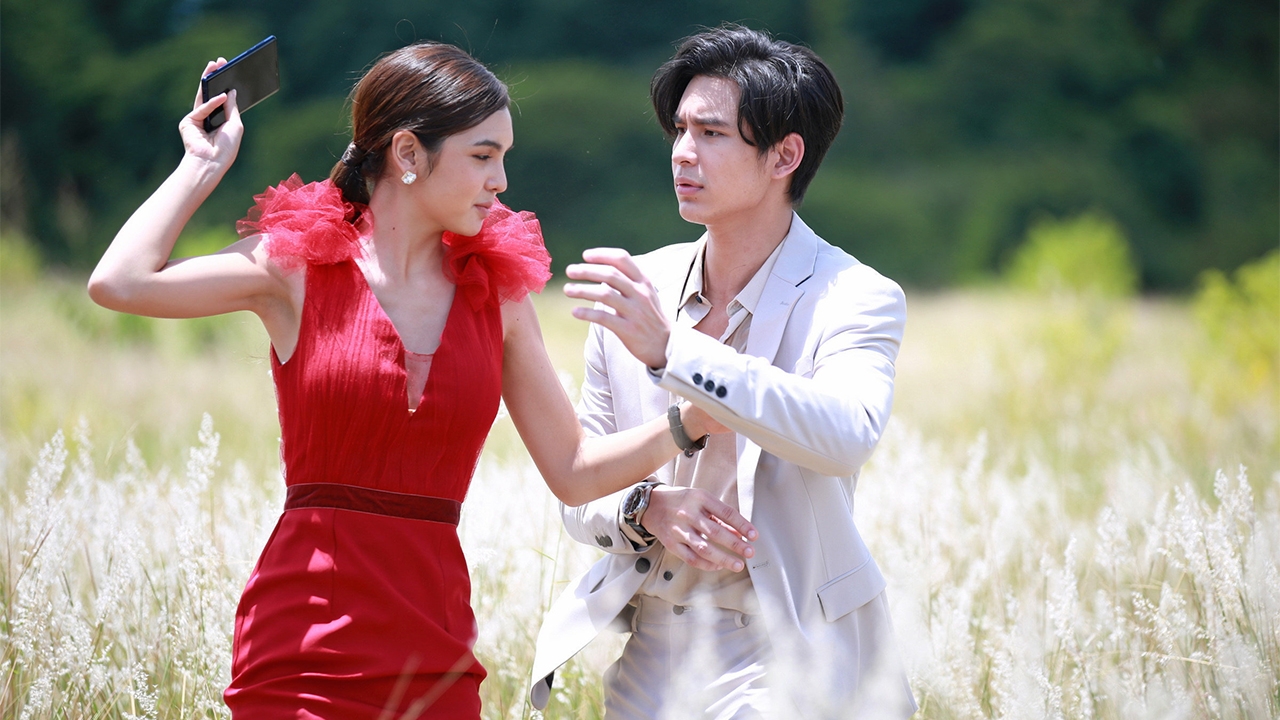 “โดนัท” ใจยวบแพ้ความสวย “ปูเป้” เจอวันแรกเดี๋ยวทะเลาะเดี๋ยวหวานใน “รางรักพรางใจ”