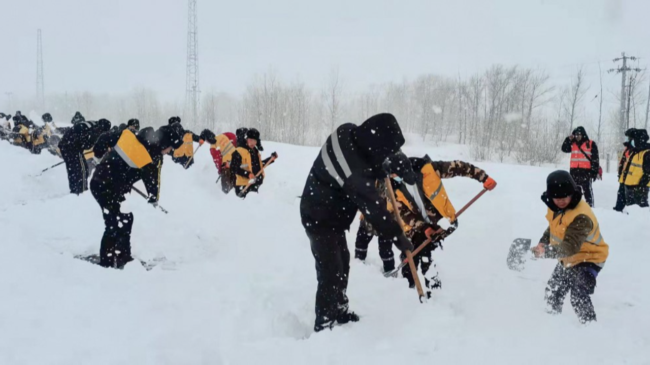 จีนอ่วม หิมะถล่มภาคตะวันออกเฉียงเหนือ ประกาศเตือนภัยฉุกเฉินระดับ 3 