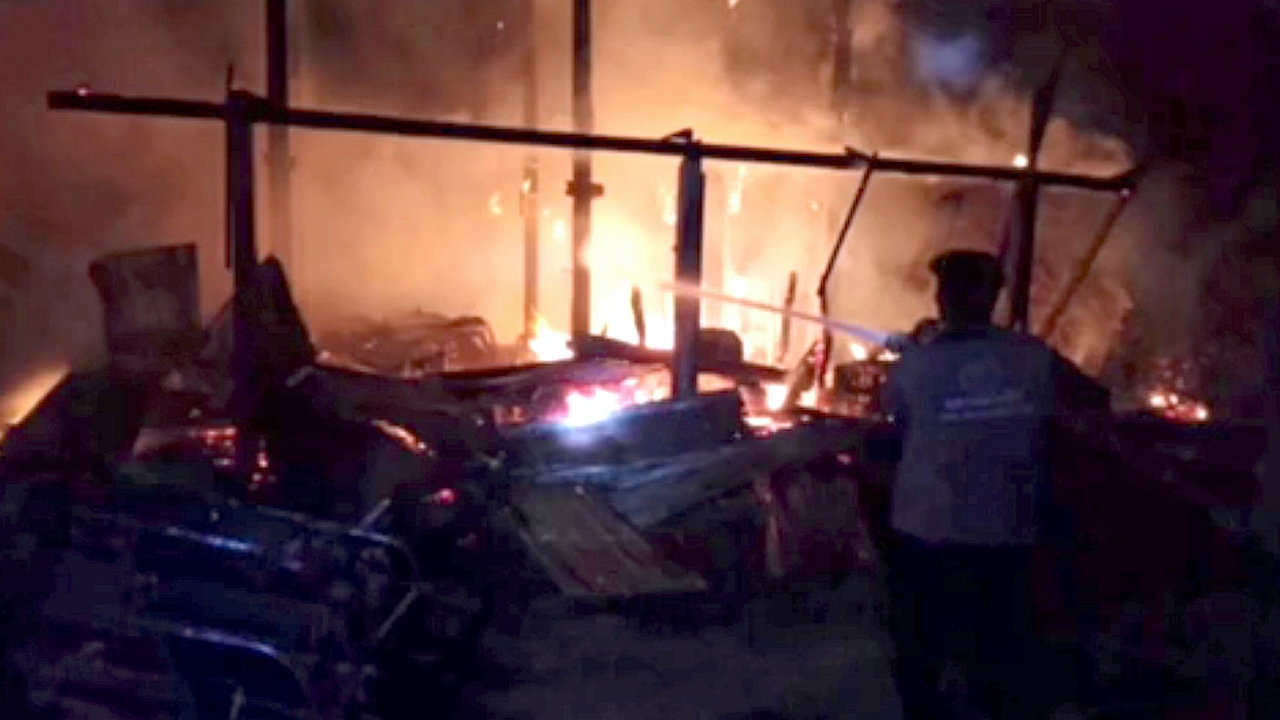 ย่าง 3 ศพ ครอบครัวชาวนา เพลิงไหม้บ้าน อีกรายสยอง คลอกหนุ่ม 25