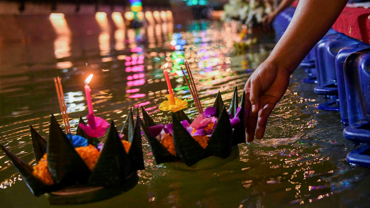 หลังลอยกระทง 5 วัน ยังไม่พบคลัสเตอร์โควิด สธ. ชมความร่วมมือประชาชน