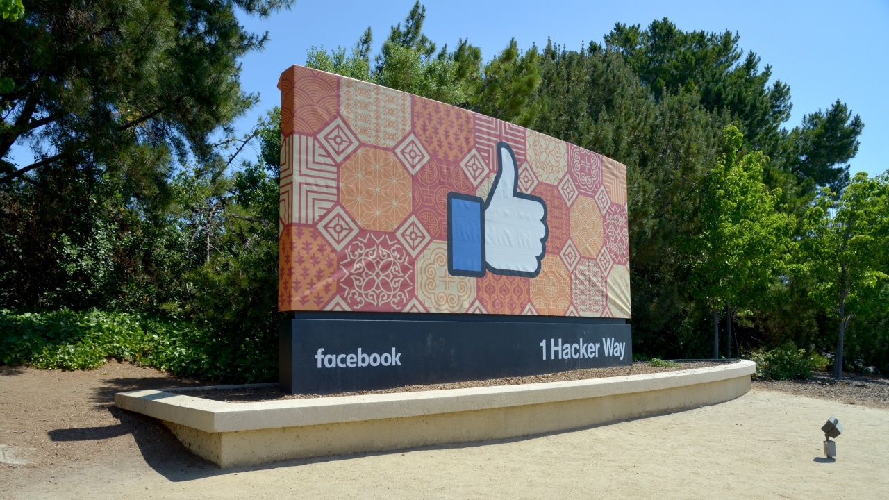 Facebook ออกนโยบายจำกัดกลุ่มการสนทนาแบบเป็นส่วนตัว หวังลดปัญหาเอกสารรั่วไหล