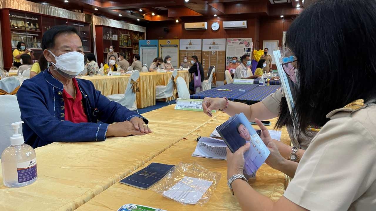 บรรยากาศรับสมัคร เลือกตั้ง อบต.ทั่วไทยสุดคึกคัก หลังห่างสนามเกือบ 10 ปี