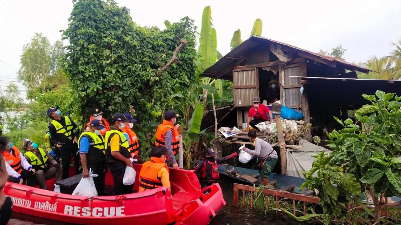 ปภ.รายงาน 16 จว.น้ำท่วมกระทบกว่า 3.2 ครัวเรือนที่ลุ่มเจ้าพระยายังทรงตัว