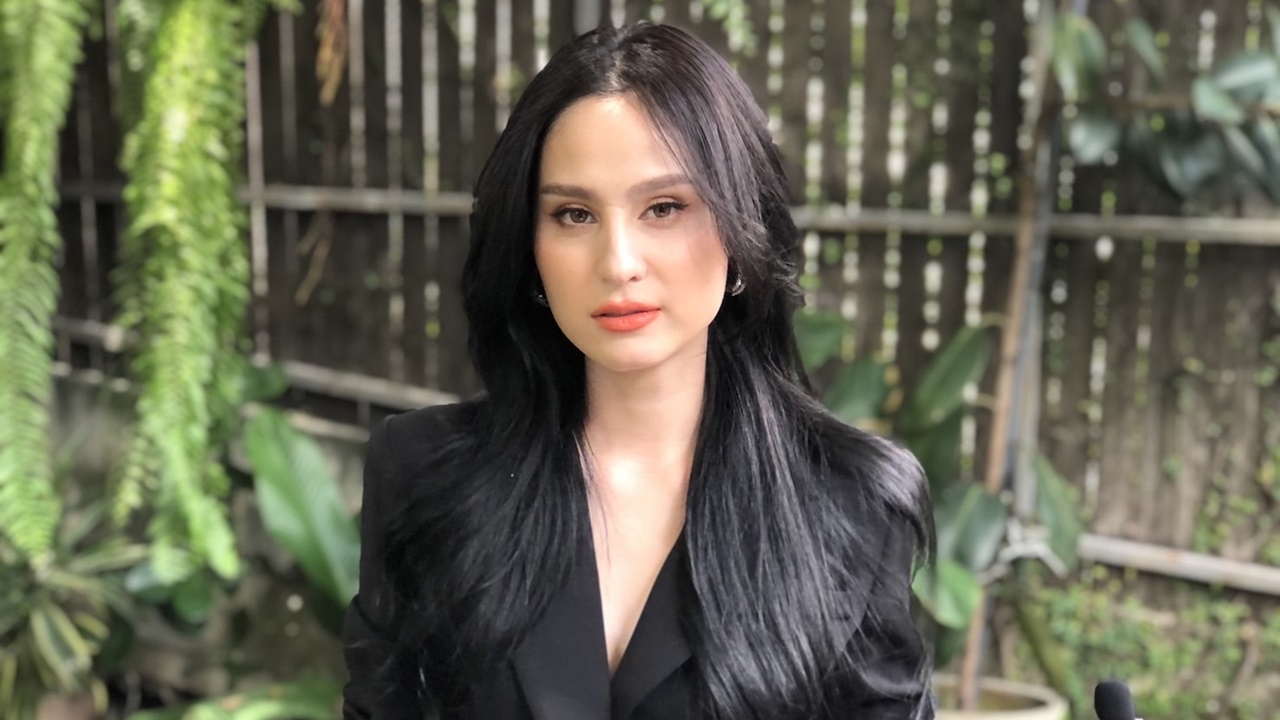 ขวัญ อุษามณี รักหนุ่มนอกวงการแฮปปี้ ขอเปิดตัวทีเดียวตอนถูกสวมแหวน