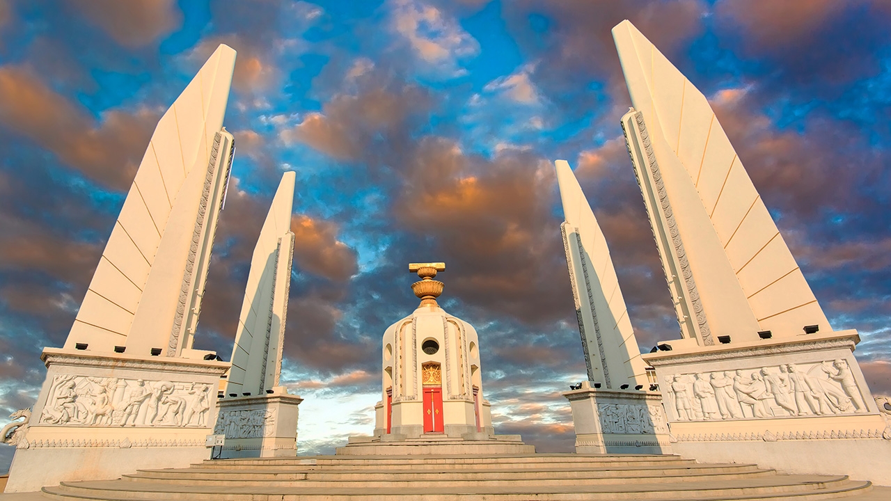 ประชาธิปไตยเมื่อปี 2516 ถึงปี 2564