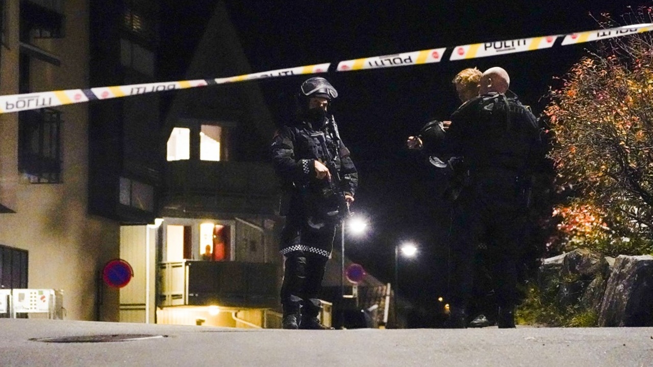 ช็อก มือธนูไล่ยิงคนในนอร์เวย์ ดับ 5 ศพ ไม่ชัดเป็นก่อการร้าย