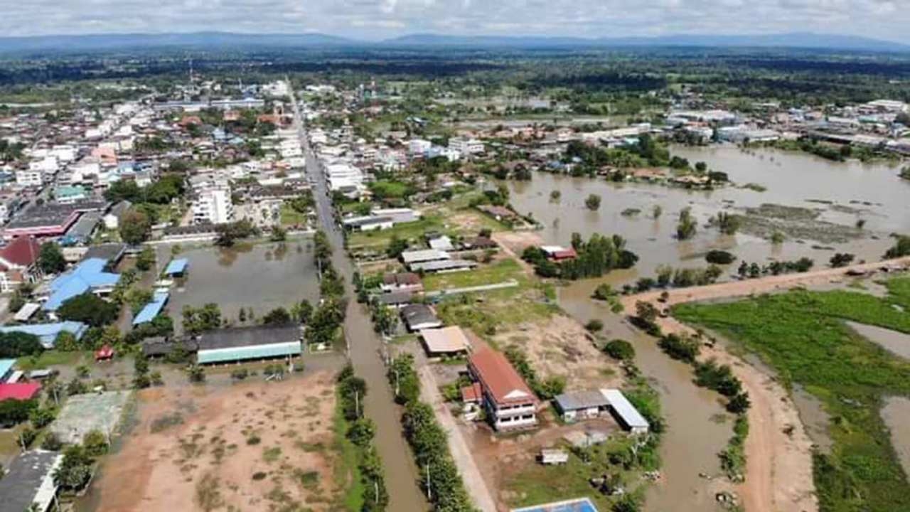 แม่น้ำชีเอ่อล้นตลิ่งท่วม อ.มัญจาคีรี เป็นวงกว้างเผยหนักในรอบ 20 ปี