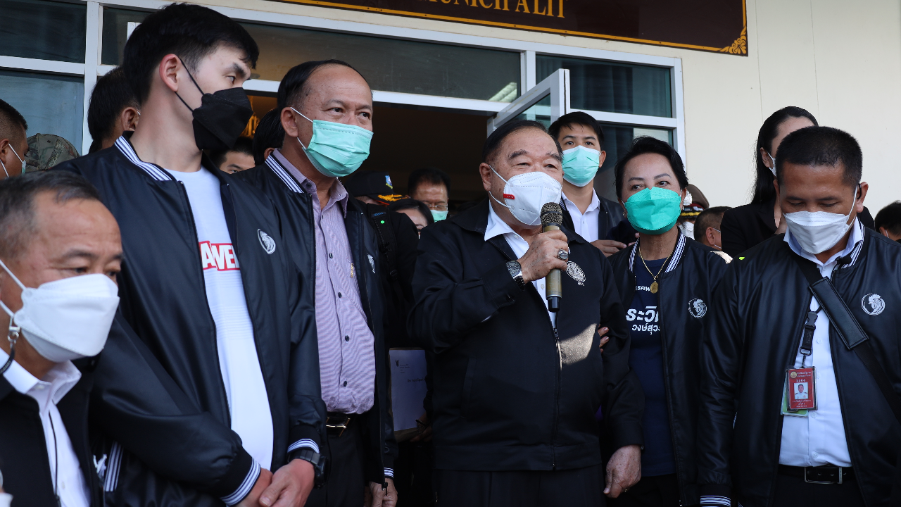 “ลุงป้อม” อ้อน คนโคราช บอกพึ่งพา “พลังประชารัฐ” ได้