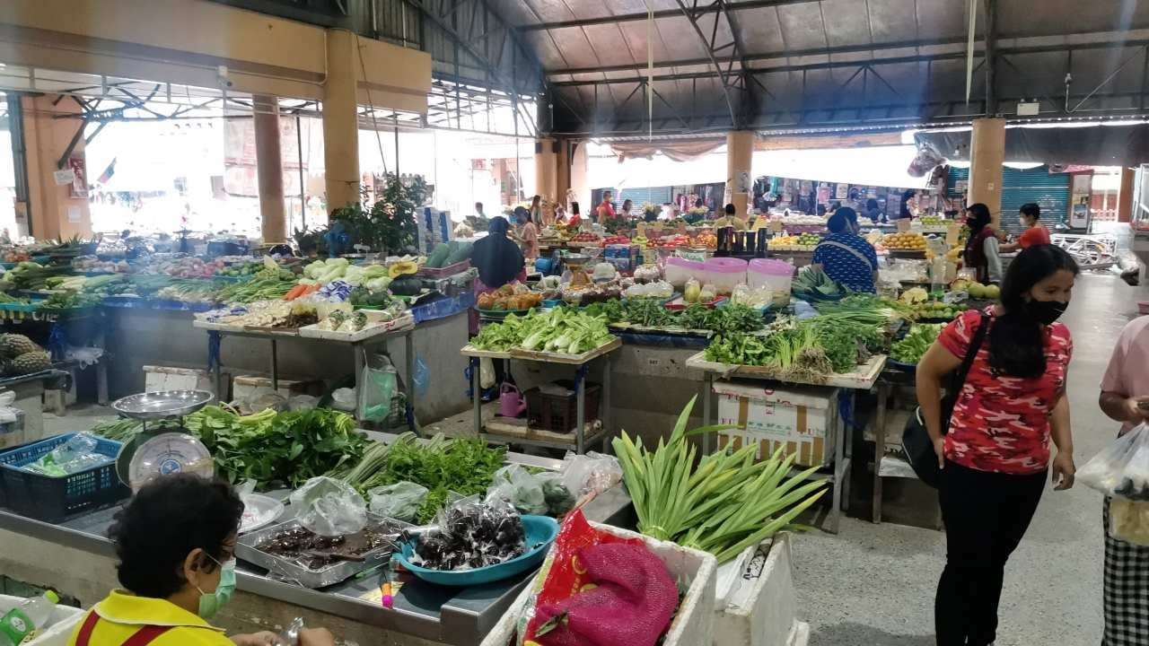 ใกล้ช่วงกินเจพังงา ราคาผักสดในตลาดขยับสูง เหตุแหล่งปลูกน้ำท่วม-ฝนตก