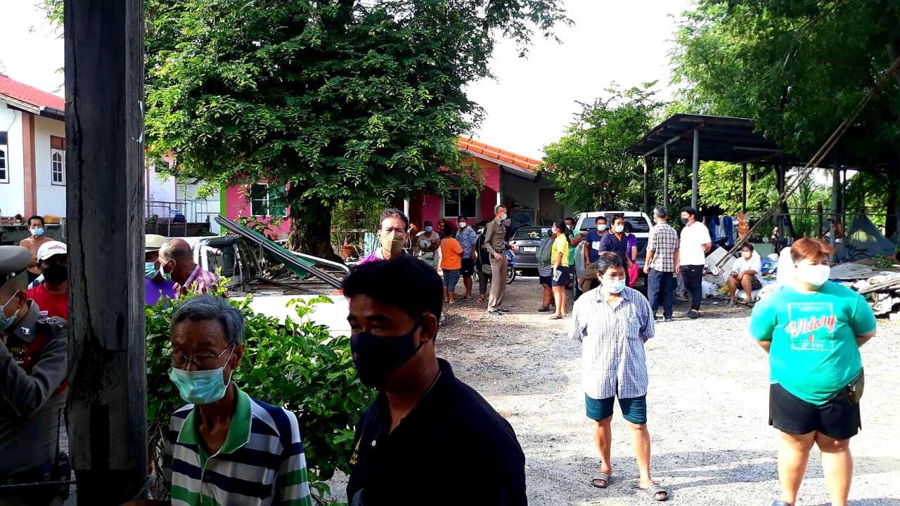 ช่างเชื่อมหนุ่มใหญ่ถูกฆ่าโหด ฟันคอเละหวิดขาด ตร.สุพรรณบุรีเร่งสืบหาคนร้าย