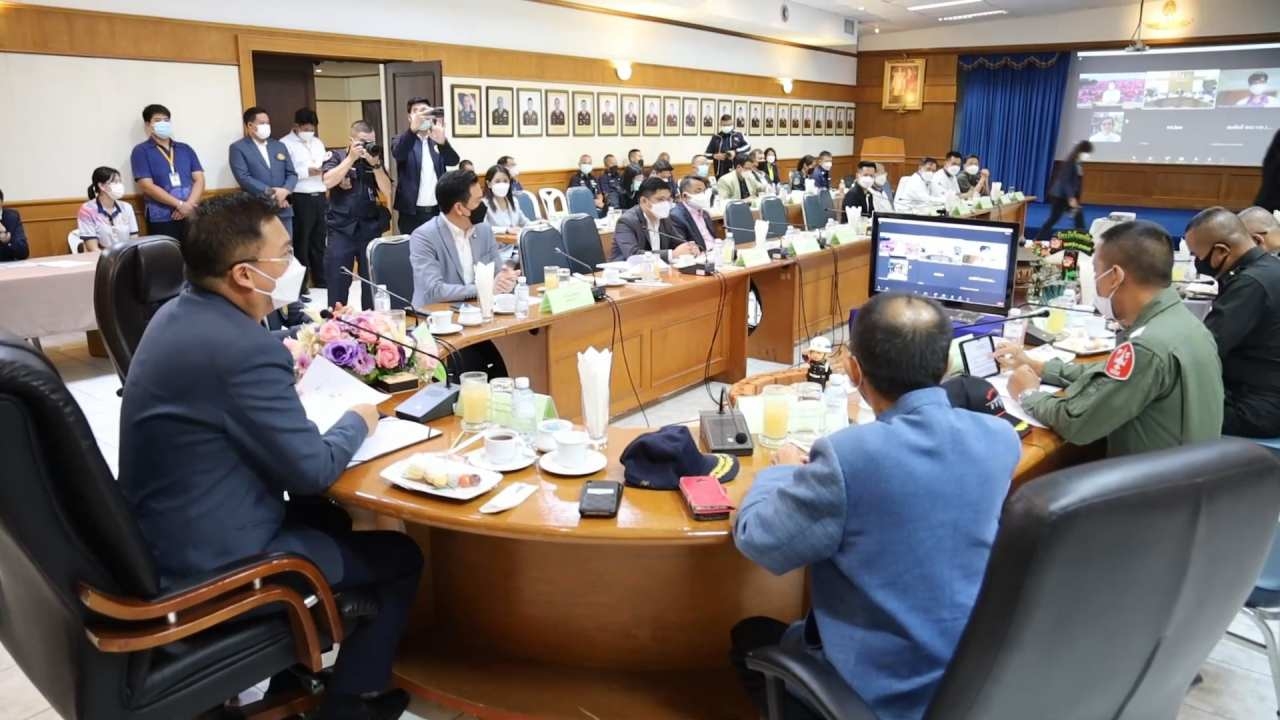 กมธ.ต่างประเทศ จี้กองบิน 23 อุดรฯ แก้ไข เอฟ-16 สิงคโปร์ฝึกบินทำเสียงดัง