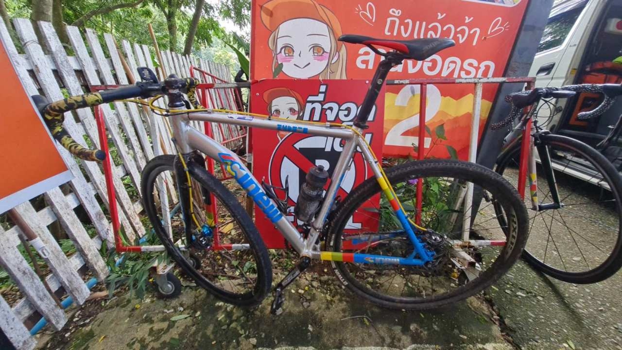 หนุ่มแม่ริมนักปั่น ขี่เสือภูเขาเบรกแตกแหกโค้งตกเหวตายที่ดอยม่อนแจ่ม 