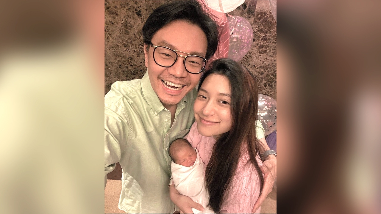 “มิว นิษฐา” เล่าโมเมนต์วินาทีเบ่งคลอด “น้องมาริน” “เซนต์” ปลื้มลูกสาวเหมือน “พ่อ”