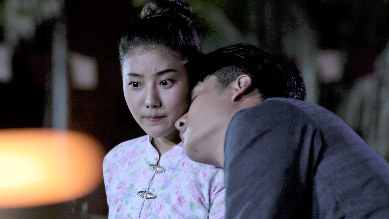 พักเบรกการผจญภัย "เพชร" เข้าโหมดหวาน ตีเนียนซบไหล่ "สไมล์" ใน "ภูผาผีคุ้ม"