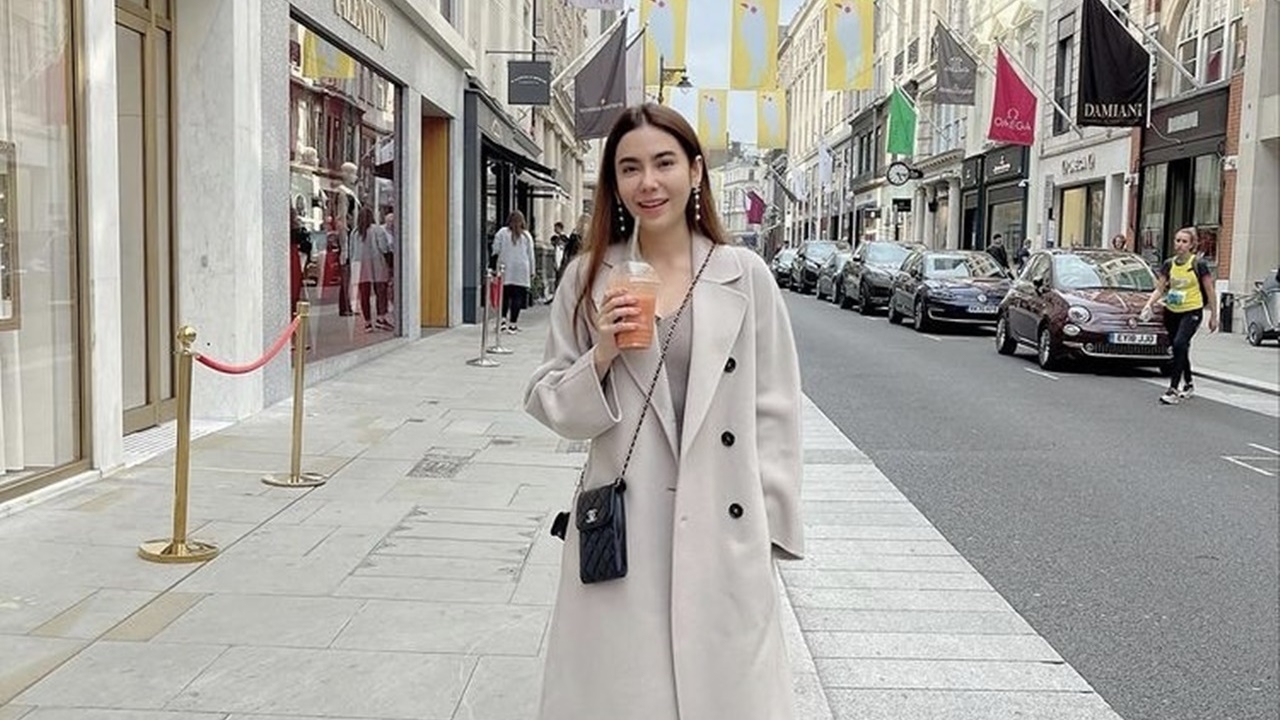 ส่องชีวิตดี๊ดีของ การ์ตูน อินทิรา หลังโบกมือลาเมืองไทยไปอังกฤษ 