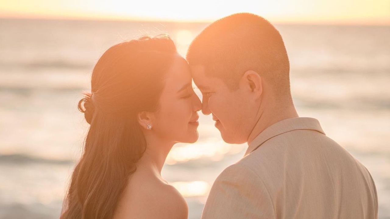 มะปราง วิรากานต์ อวดภาพพรีเวดดิ้งโรแมนติกสุดหวานที่ริมทะเลภูเก็ต