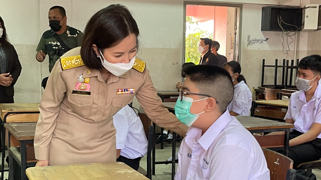 “ตรีนุช” โล่งผลตรวจ รร.คําสร้อยพิทยาสรรค์ ไม่ใช่คลัสเตอร์โควิด ชี้เป็นลบทุกราย