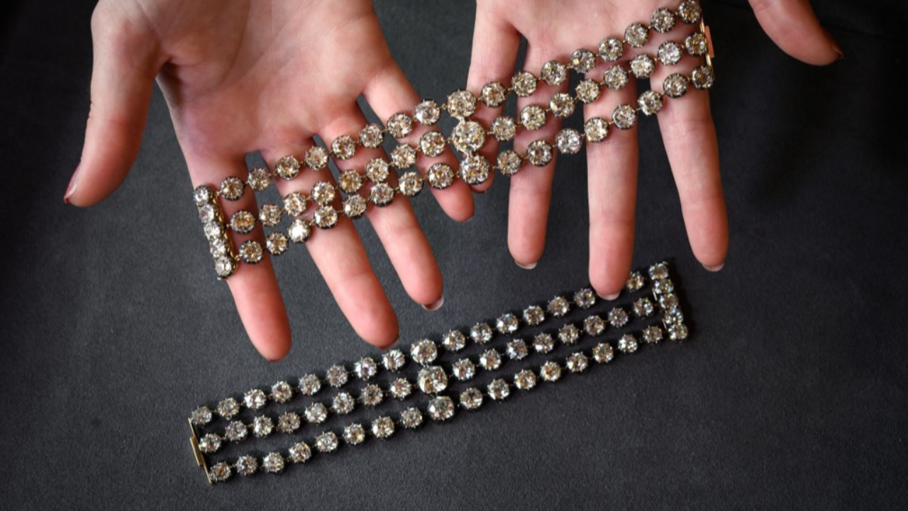 เตรียมเปิดประมูลสร้อยข้อมือเพชรล้ำค่าที่เคยเป็นของพระนางมารี อองตัวเน็ต